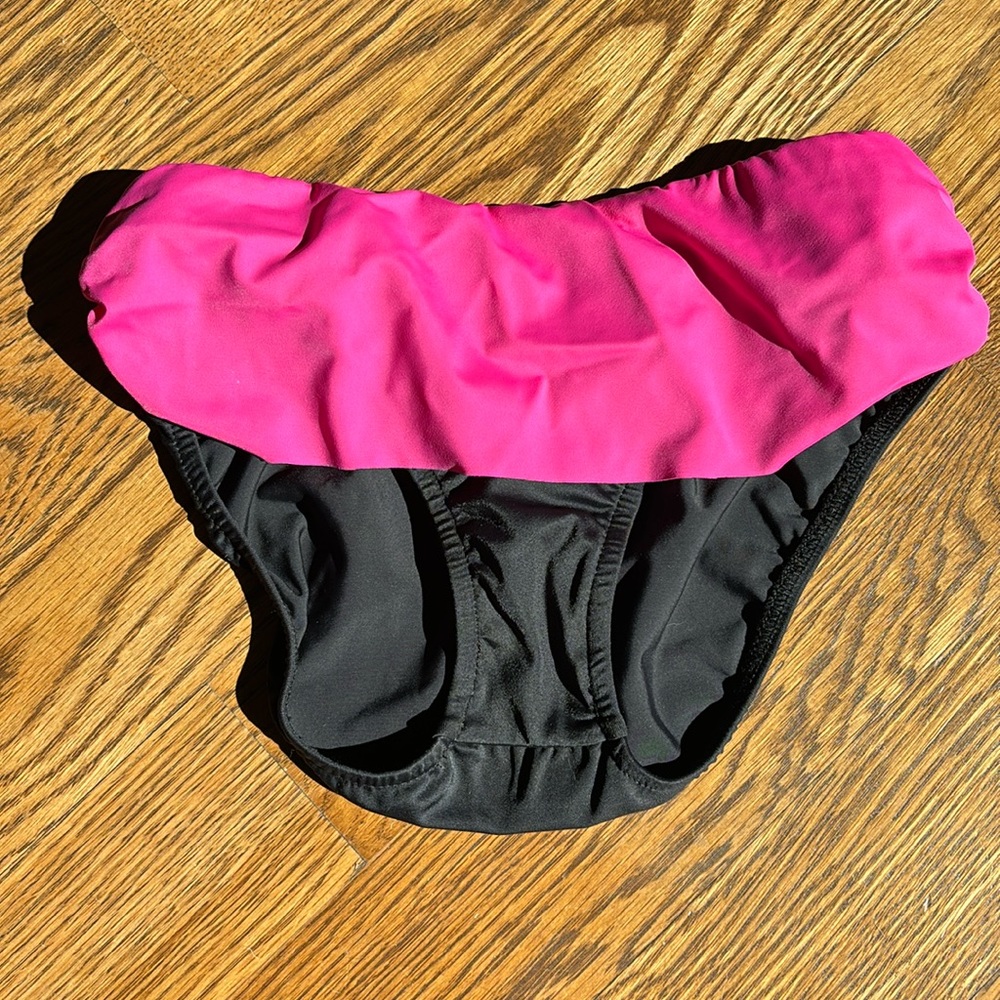 Venus Size 2 swim bottoms